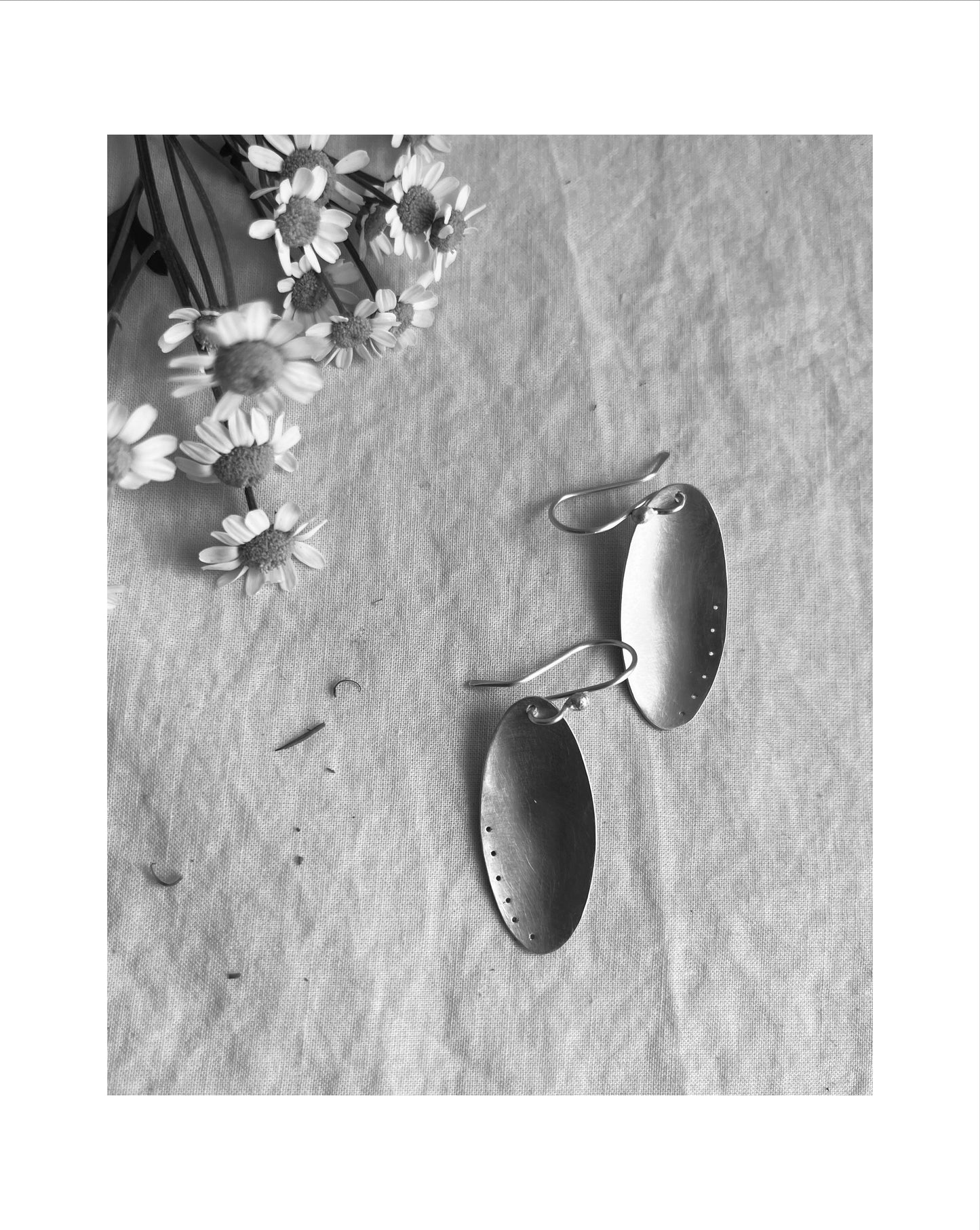 Monaco Oval Earrings