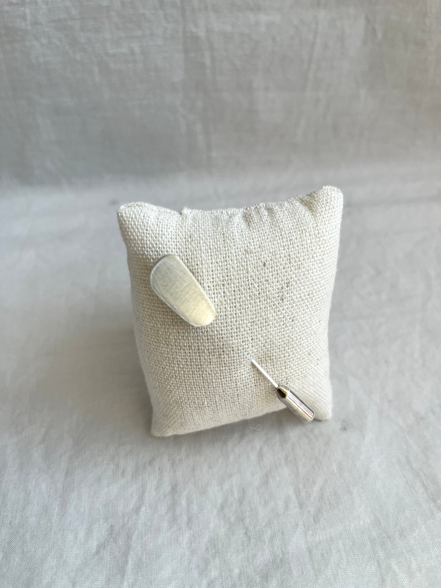 Nayeli Pebble Brooch
