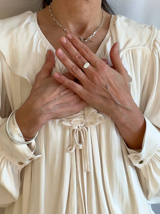 Nina Hollow Ring.