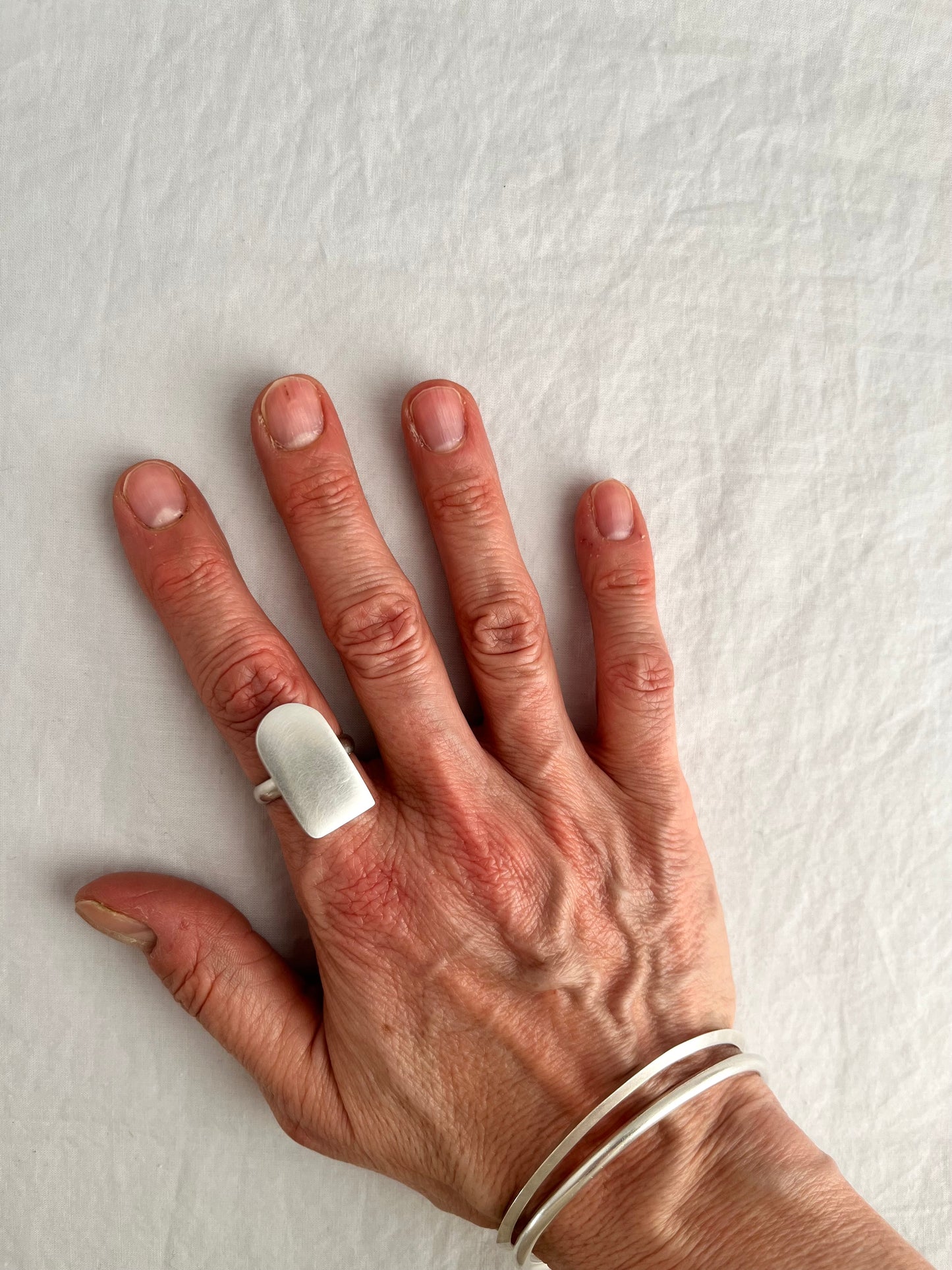 Leman Hollow Ring