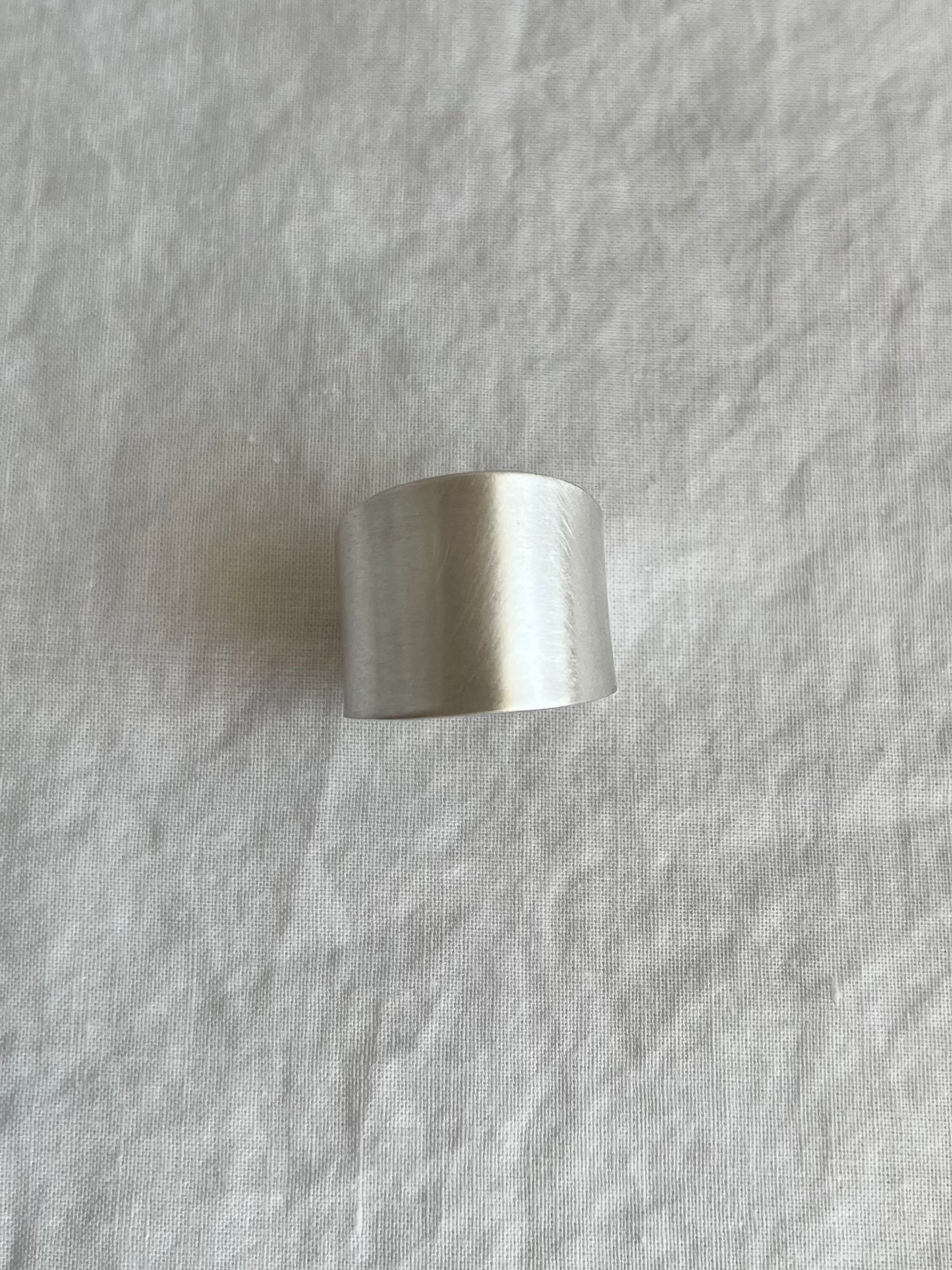 Hackney Ring