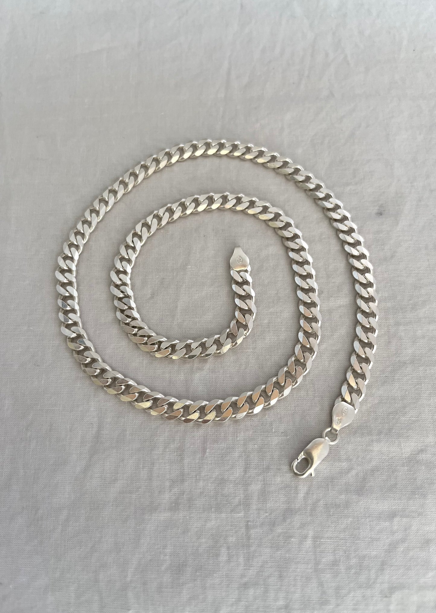 Devon Curb Chain